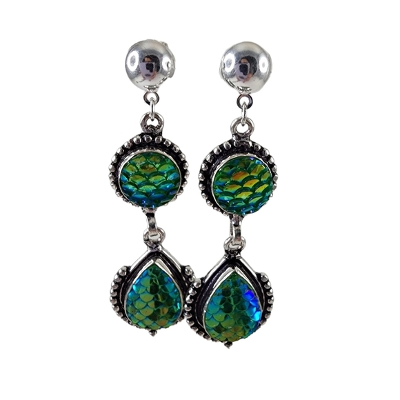 Mermaid dangle earrings green carved titanium set in silver overlay - Picture 4 of 7